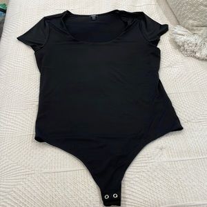 Black express body contour bodysuit